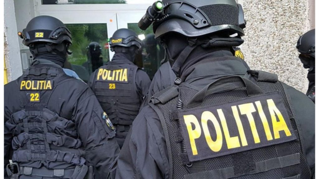 Peste 30 de percheziții în Constanța la o rețea de falsificatori de documente pentru credite bancare: prejudiciu uriaș