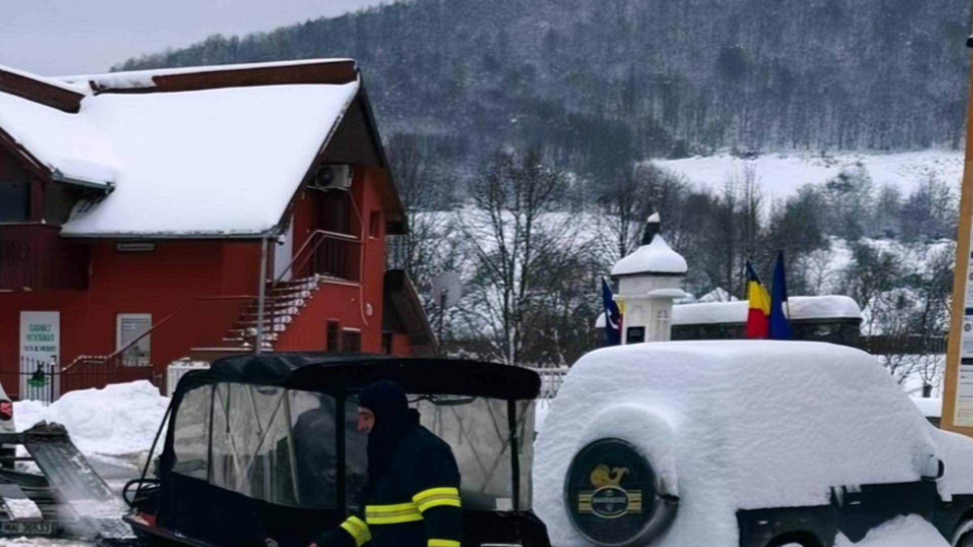 Iarnă extremă în România. 32 de localități, afectate de viscolul puternic: copaci prăbușiți, oameni înzăpeziți și case rămase fără curent