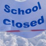 Haosul din Educație continuă: alte 31 de școli din 9 județe și-au suspendat cursurile din cauza vremii