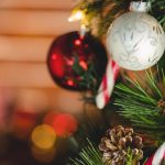 Când e momentul potrivit să strângi bradul de Crăciun: tradiții și bune practici