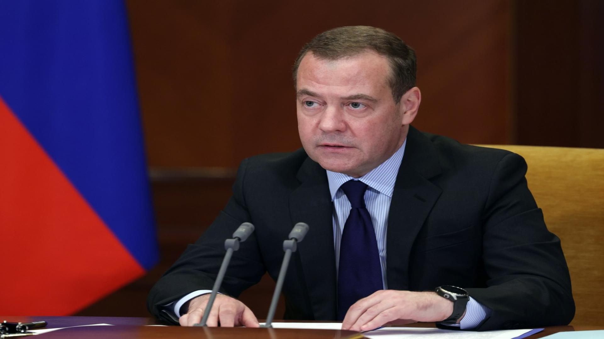 Declarație controversată la Moscova: Medvedev vorbește despre un posibil vot pro-Rusia în Groenlanda