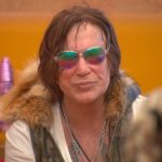 O legendă a Hollywoodului riscă să rămână pe drumuri. Odinioară idolul femeilor, acum se confruntă cu restanțe și notificări de evacuare