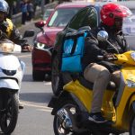 Guvernul pregătește schimbarea legii pentru ca muncitorii străini să primească mai rapid vize. Ce obligații noi ar urma să aibă angajatorii