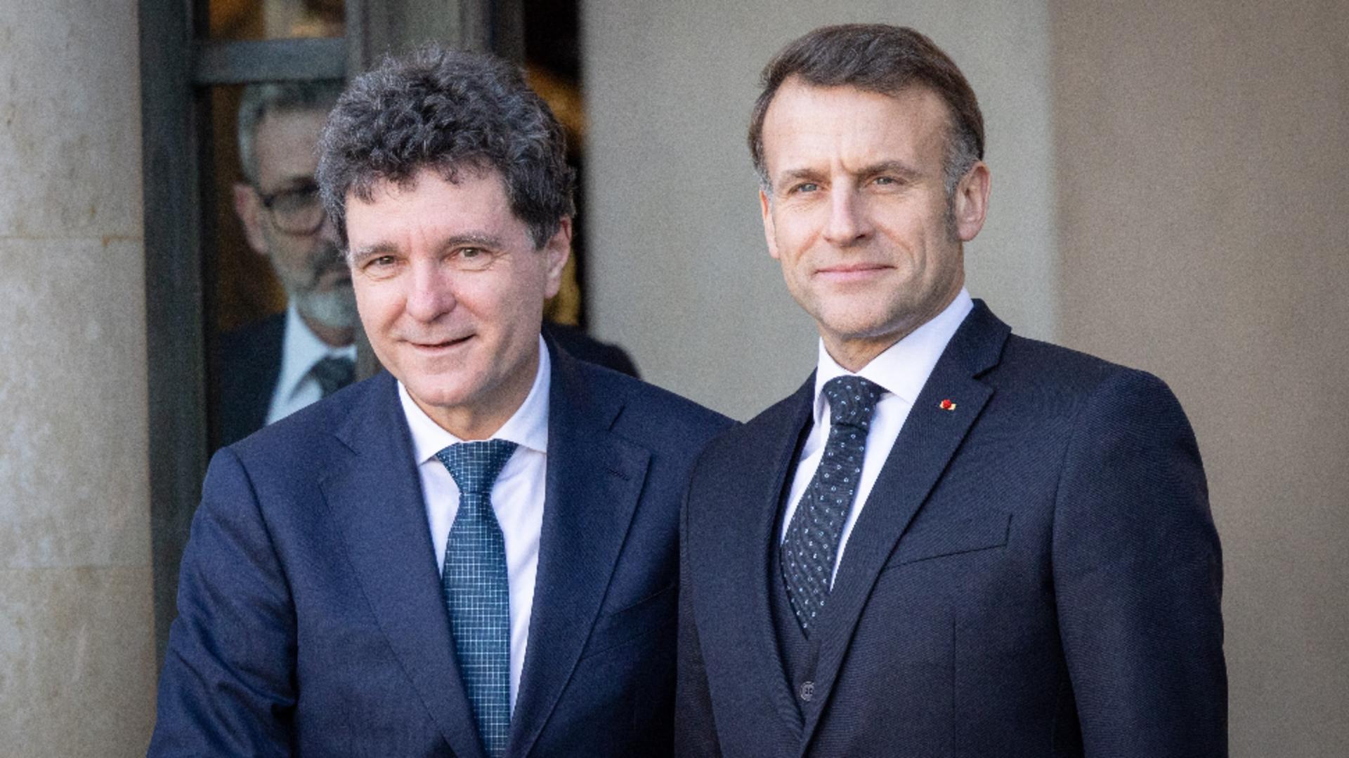 Prietenie doar aparentă? Macron, fără reacție după ce Nicușor Dan a rămas blocat pe aeroportul din Paris