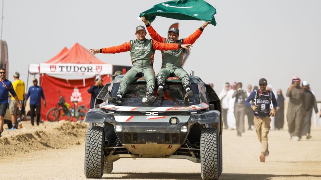 Dacia scrie istorie la Dakar. Echipajul Sandriders câștigă cea mai dură competiție de rally‑raid din lume