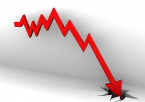 Consumul scade pentru a patra lună consecutiv: risc uriaș de recesiune. Avertismentul economiștilor