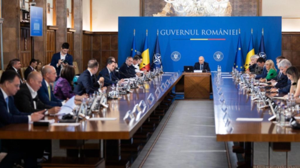 Bolojan a băgat vicepremierii în ședință. Tenisuni uriașe, discuții despre buget