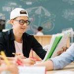 Ce burse mai oferă Ministerul Educației pentru elevi și studenți în 2026. Regulile și cuantumurile prevăzute de instituție