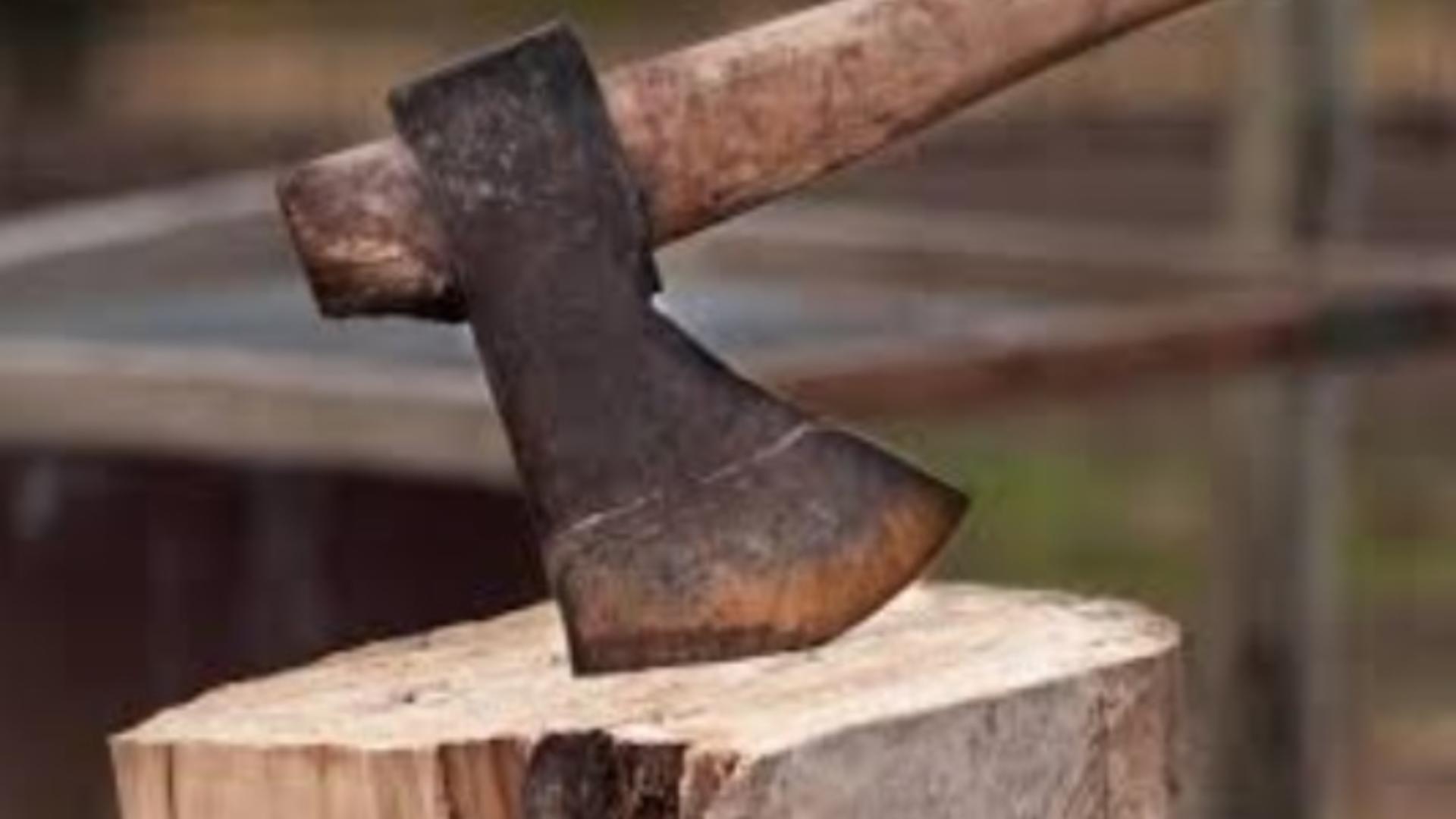 Bărbat ucis de prietenul de pahar, la Galați: crimă șocantă cu toporul