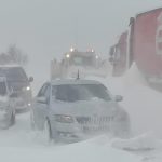 Cum conduc pe zăpadă și gheață. Ghid de supraviețuire la volan VIDEO