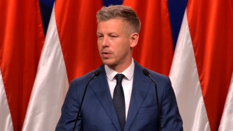 Magyar anunță taxă pe averile de peste un miliard de forinți. Premierul, atacat cu un ou în timpul discursului: „Nu e nicio problemă!”