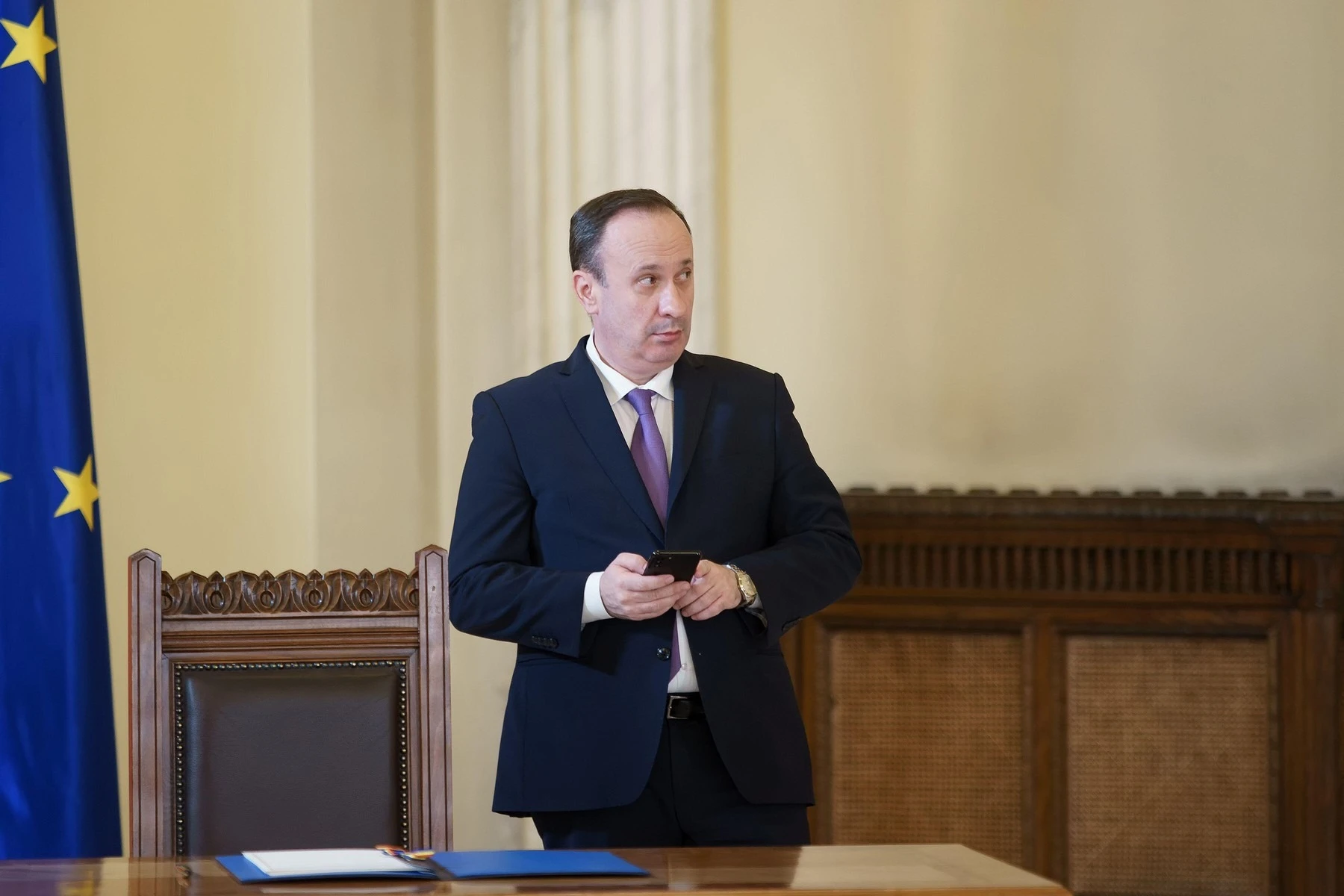 Adrian Câciu: „Fiecare român, mai dator cu 1.800 de euro după doar 15 luni”. Cât s-a împrumutat România