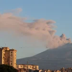 Aeroportul din Catania s-a redeschis după trei zile de suspendări. Vulcanul Etna a perturbat traficul aerian