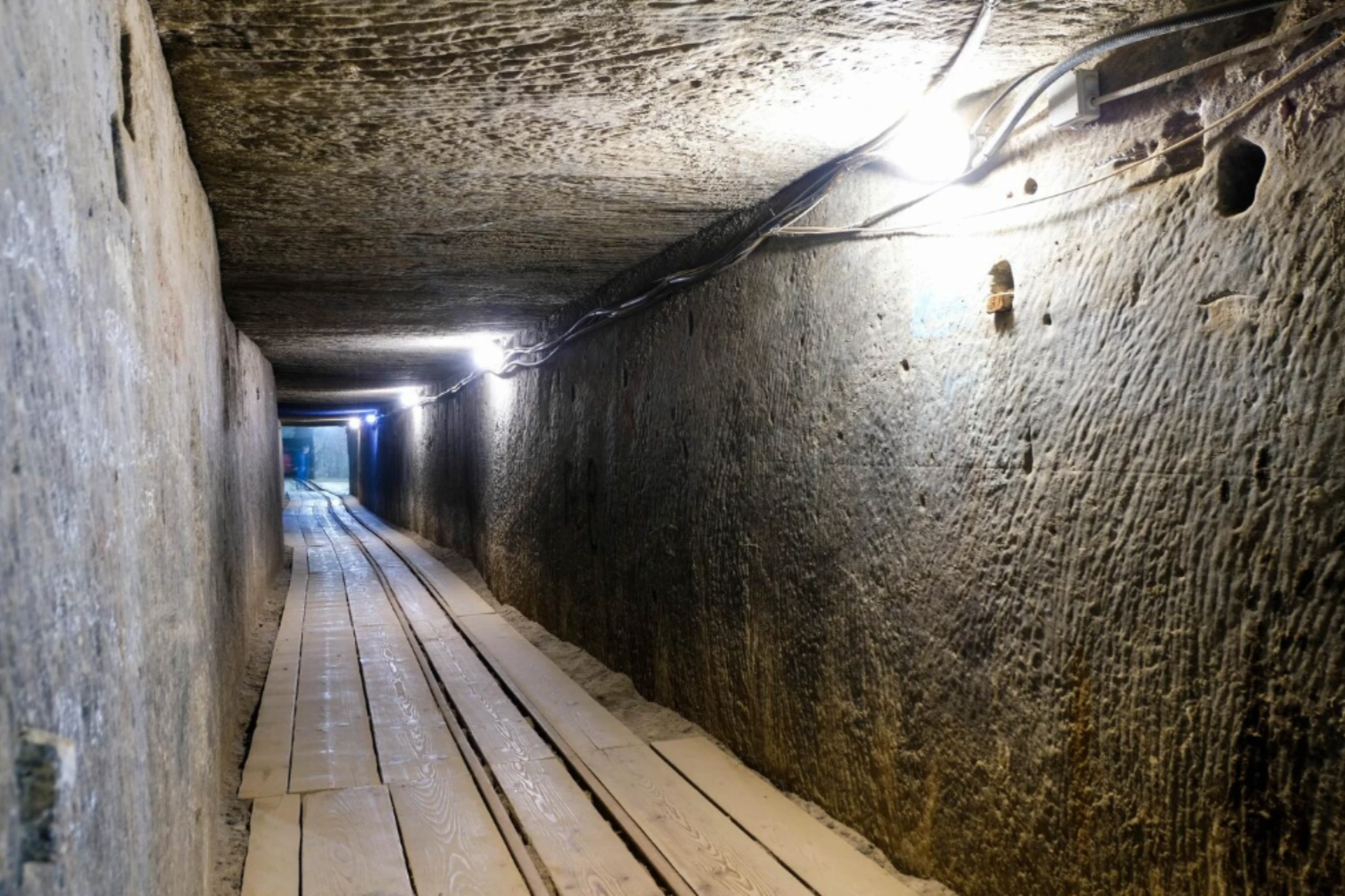 O țară din Europa pompează 8 miliarde de euro în adăposturi subterane. Planul în caz de război