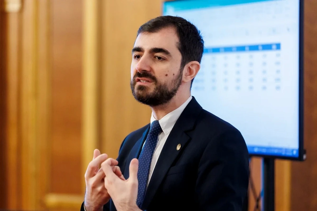 Cine preia mandatul de deputat USR al lui Claudiu Năsui după demisia din Parlament pentru Guvernul de la Chișinău
