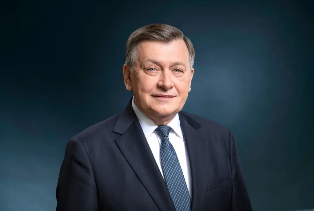 Antonescu, atac devastator la Siegfried Mureșan: „Desemnarea acestei creaturi pentru funcția de prim-ministru este o rușine maximă”