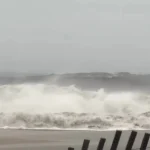 Stare de urgență în New York și New Jersey. Furtuna Nor’easter aduce inundații, pene de curent și haos în transporturi