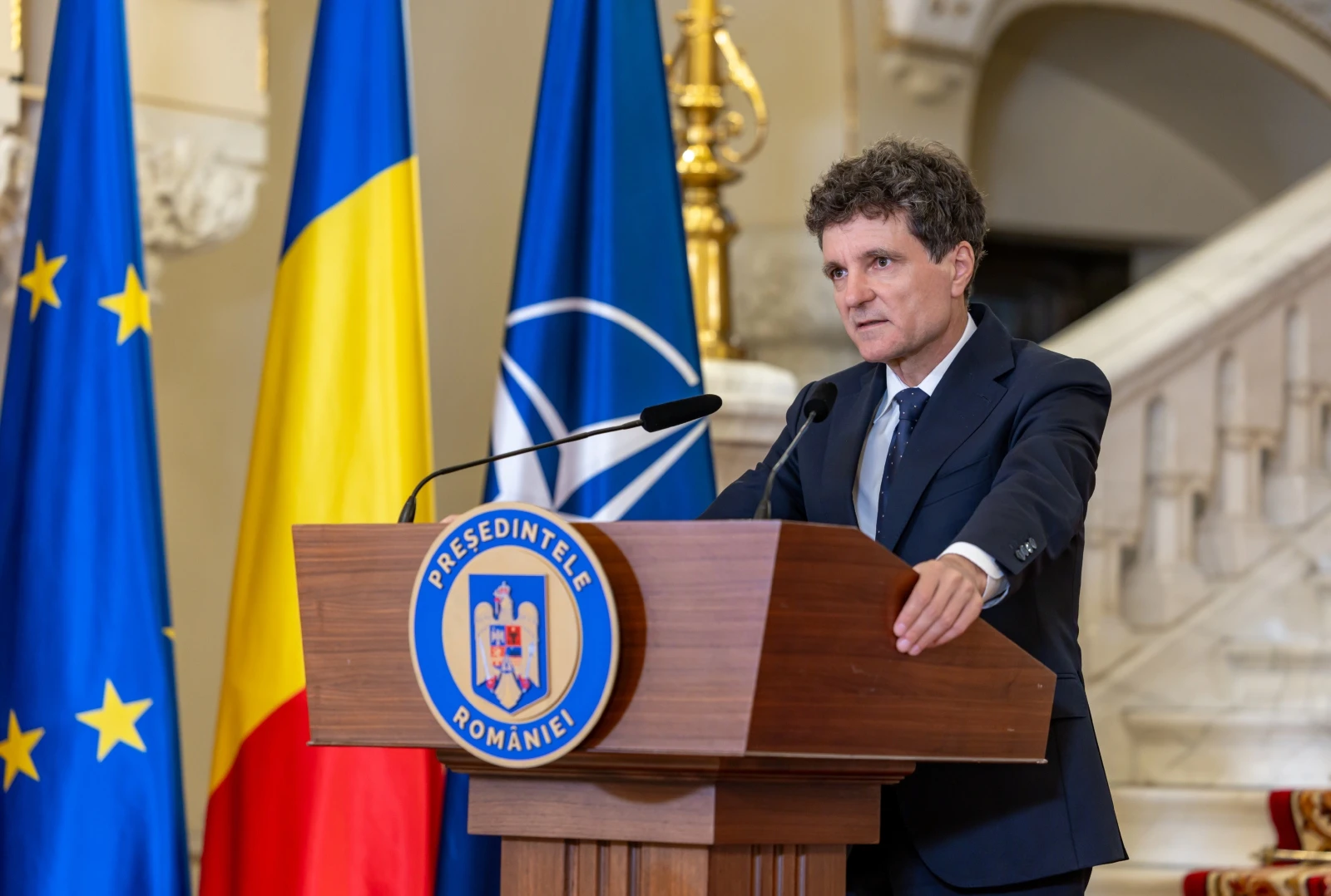 Nicușor Dan, vizită oficială astăzi la Praga: securitatea Europei și investițiile în apărare, pe agenda discuțiilor