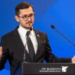Vicepreședintele ANCOM, după ce SUA s-ar fi implicat în debarcarea guvernului: „Nu l-au dat americanii jos pe Bolojan, deși o merita din plin”