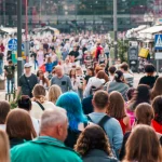 Sondaj CURS: PSD crește în preferințele românilor, Bolojan și USR pierd din cauza programului de guvernare