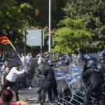 Încă șapte rețineri după violențele de la protestul din Piața Victoriei. 29 de percheziții în 16 județe