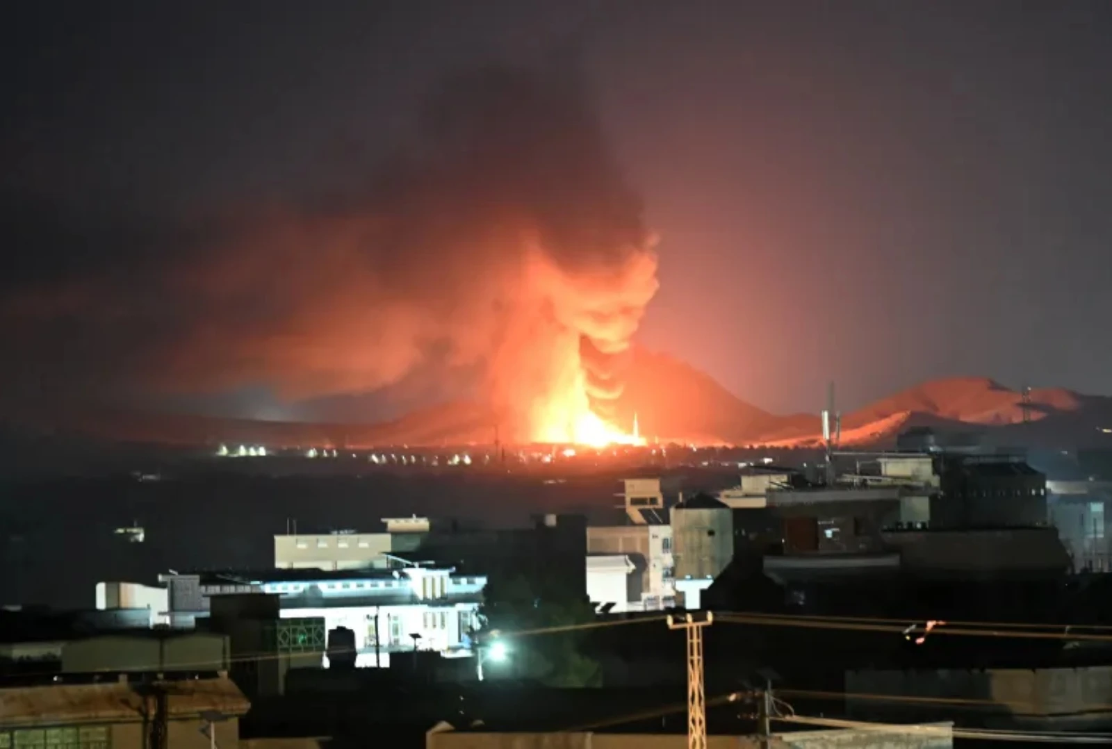 Noi tensiuni între Pakistan și Afganistan. Islamabadul anunță atacuri aeriene ca răspuns la dronele lansate de pe teritoriul afgan