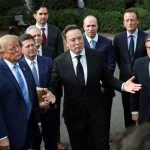 Donald Trump și giganții AI au semnat „Constituția” pentru inteligența artificială. Ce promit companiile