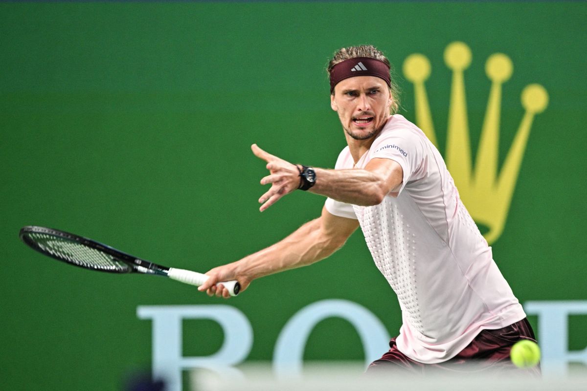 Alexander Zverev va încheia anul 2026 pe primul loc ATP, după eliminarea lui Carlos Alcaraz la Shanghai