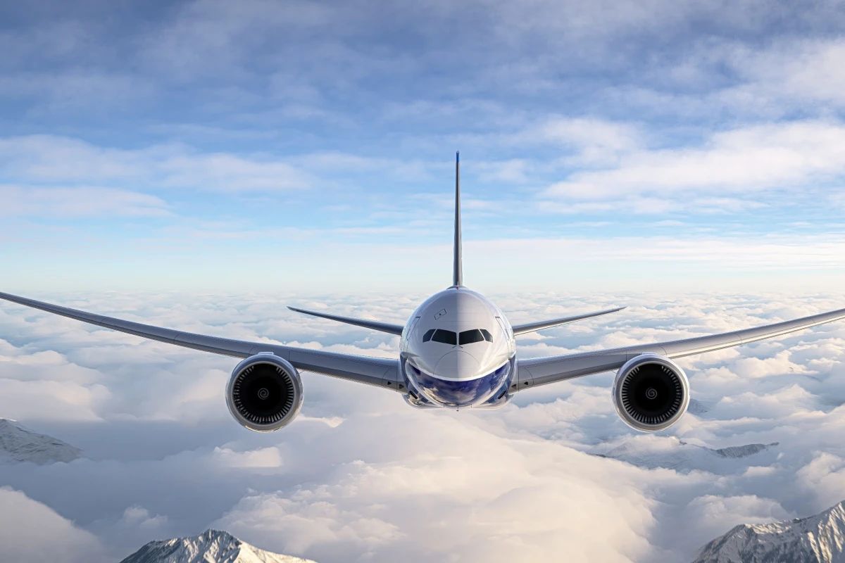 Avion Austrian Airlines, pe ruta Tel Aviv–Viena, deviat de urgență la Sofia după o amenințare cu bombă primită în apropiere de granița cu România