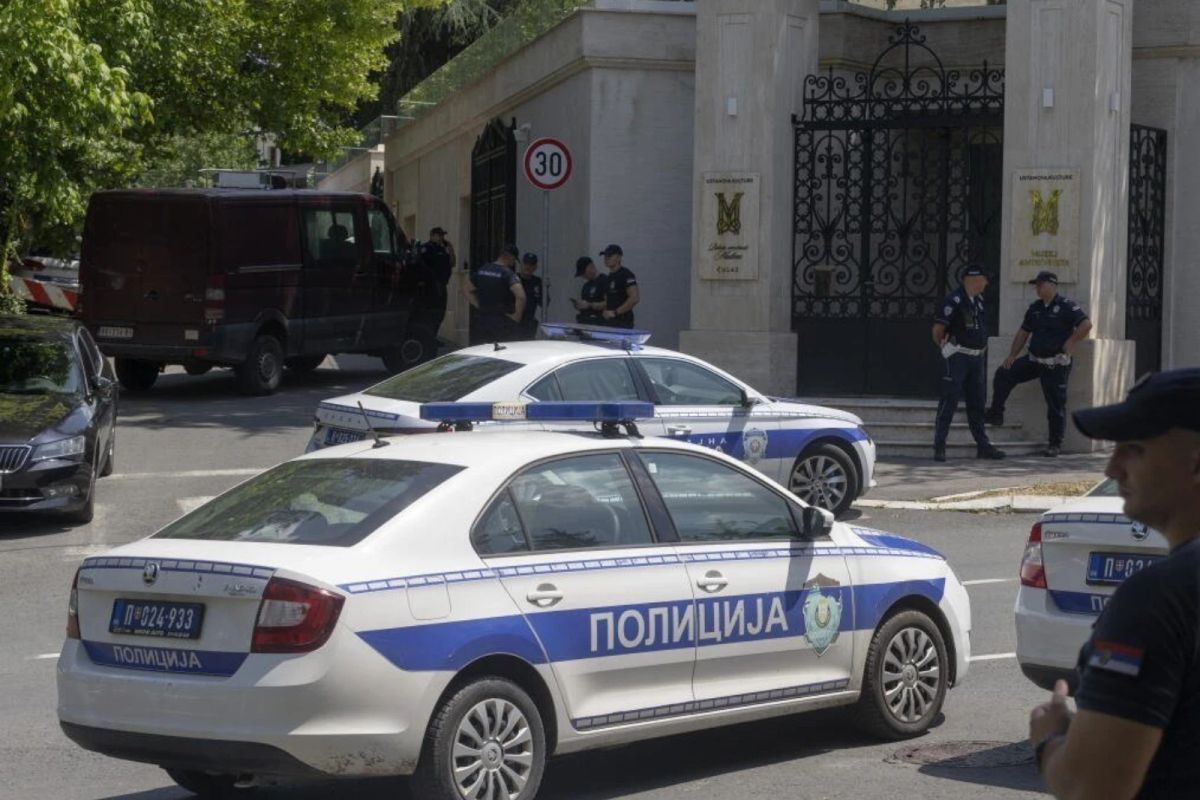 Atac la Ambasada Israelului din Belgrad: minor împușcat mortal, alertă teroristă maximă 