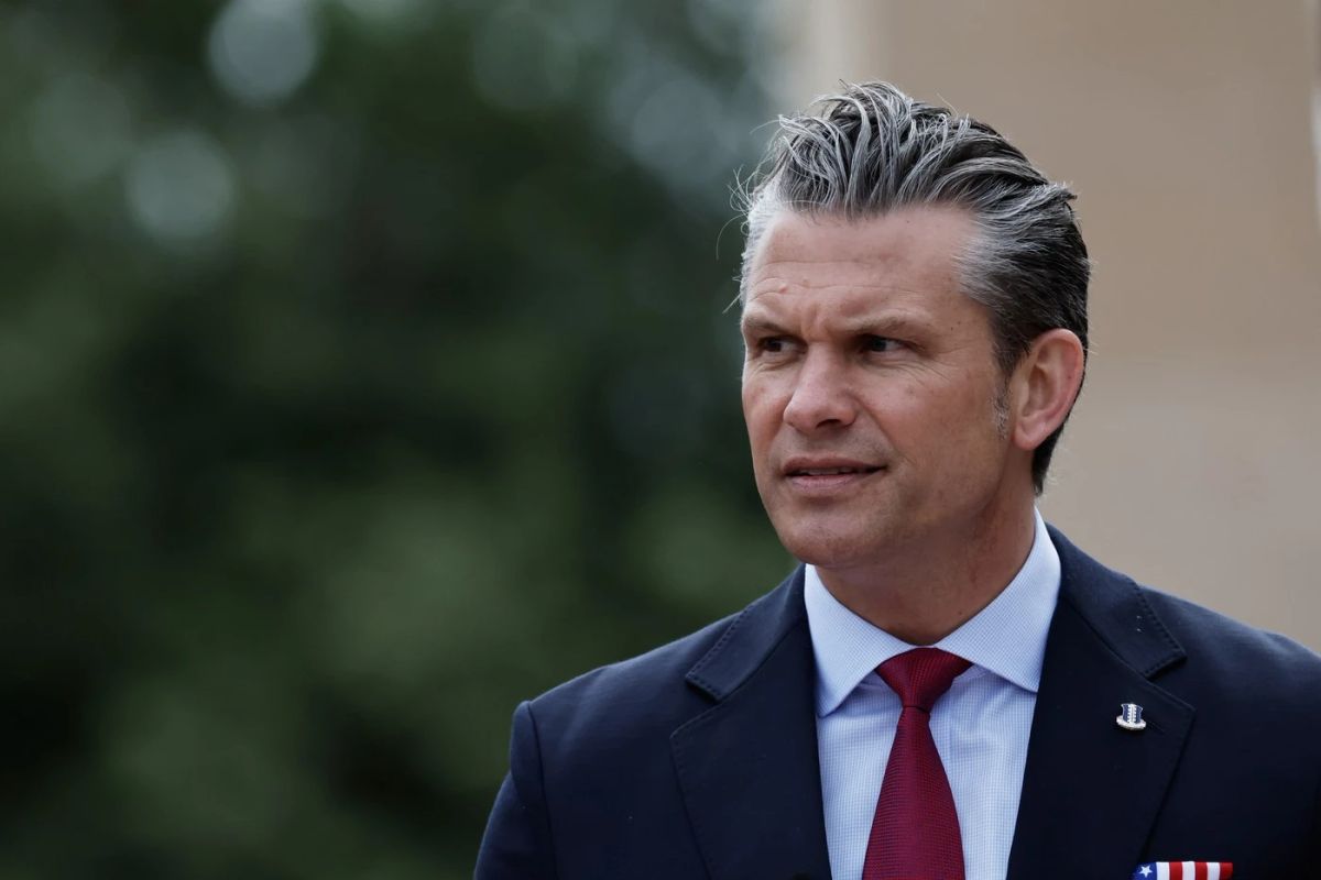 Pete Hegseth a vrut în birou un obiect istoric care i-a apartinut lui Eisenhower, dar angajații Pentagonului l-au făcut praf în timpul mutării