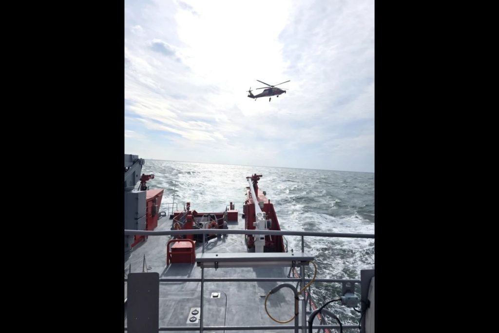Au fost reluate căutările marinarilor dispăruți de pe nava FIFI