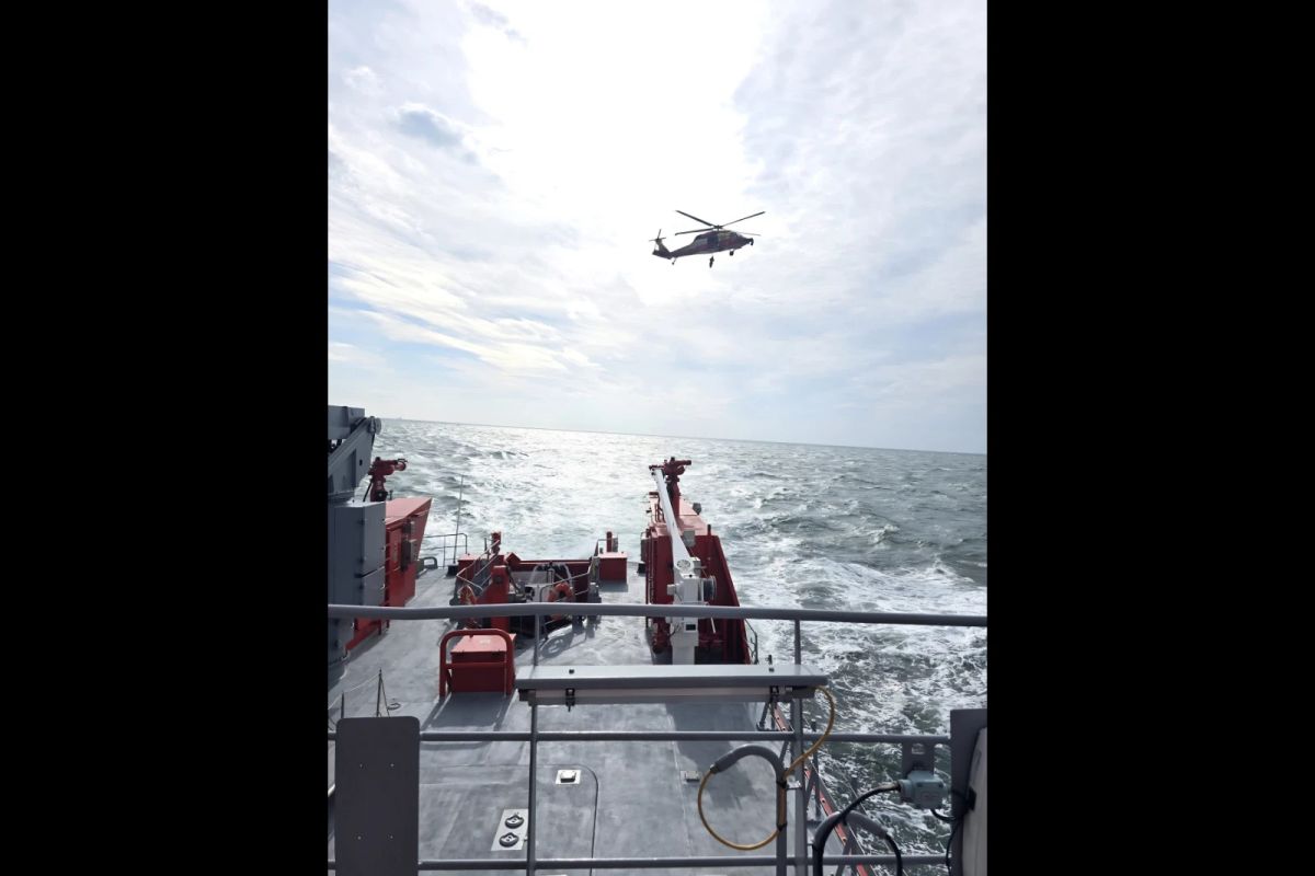 Au fost reluate căutările marinarilor dispăruți de pe nava FIFI