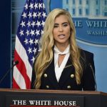 Donald Trump a demis-o pe purtătoarea de cuvânt a Casei Albe după doar cinci zile în funcție