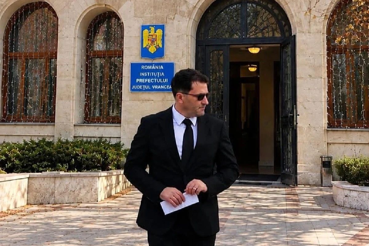 Demisie la vârful Prefecturii Vrancea! Liviu Macovei renunță la funcție după decizia PNL de a intra în opoziție