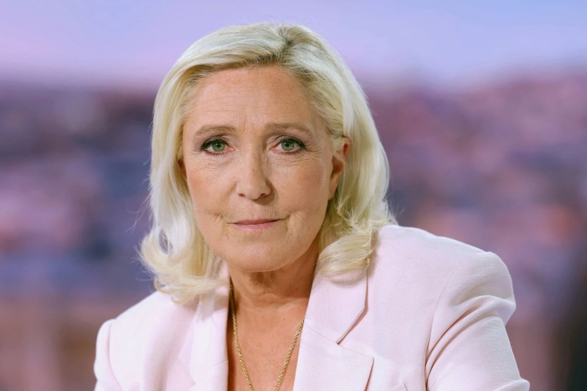 Marine Le Pen și-a lansat campania pentru prezidențialele din Franța. Securitatea și imigrația, în centrul programului