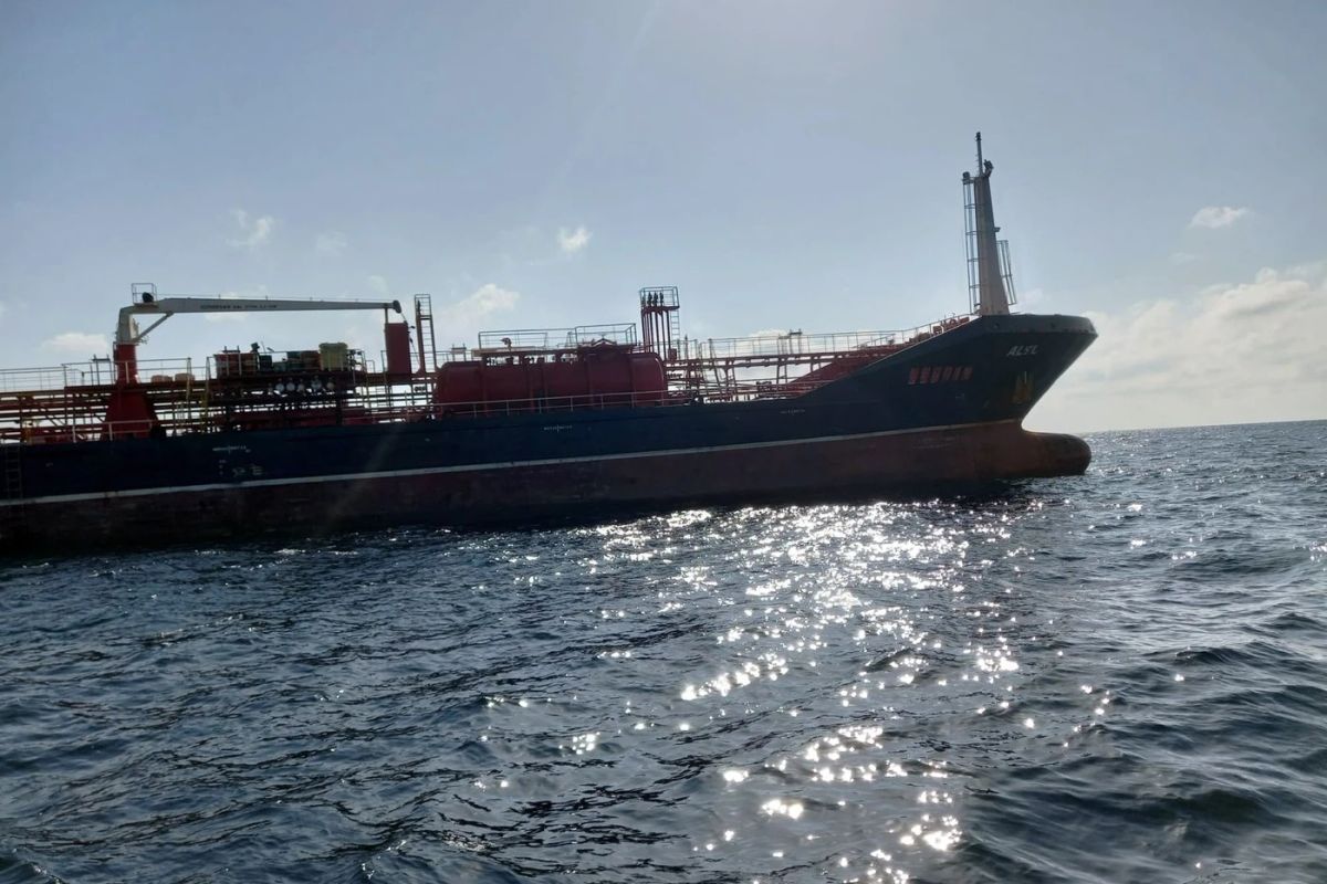 Rusia revendică lovituri asupra unei nave comerciale și a unor centre logistice din Ucraina. Tensiunile din Marea Neagră se intensifică