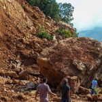 Inundații devastatoare în Nepal, după o alunecare de teren. Autoritățile cer evacuarea populației VIDEO