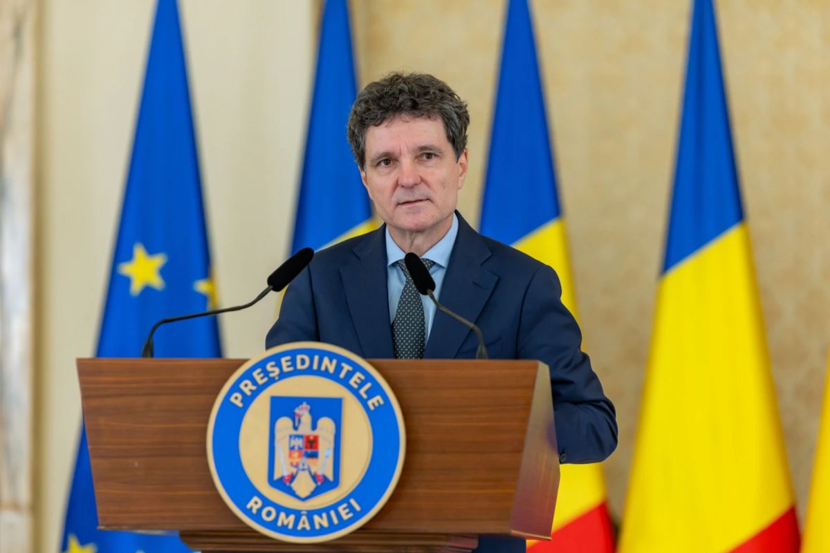 Nicușor Dan se opune finanțării cluburilor private din bani publici. A contestat amendamentul la CCR