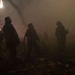 Rusia și-a schimbat strategia în Ucraina. Atacurile asupra infrastructurii energetice și raidurile în zona centralelor nucleare urmăresc să inducă panică în rândul populației – experți