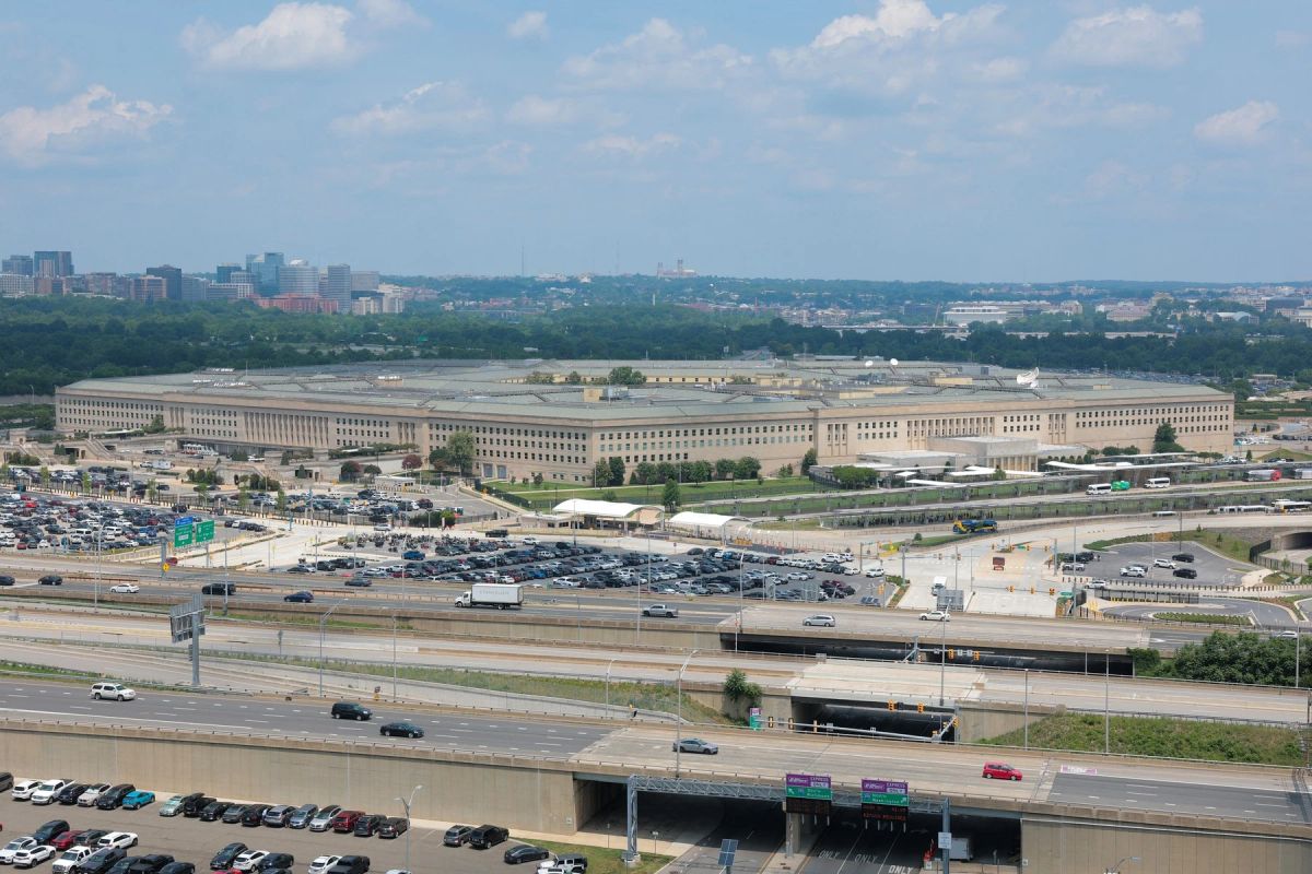 Pentagonul pregătește un program secret de spionaj pentru confruntarea economică cu China
