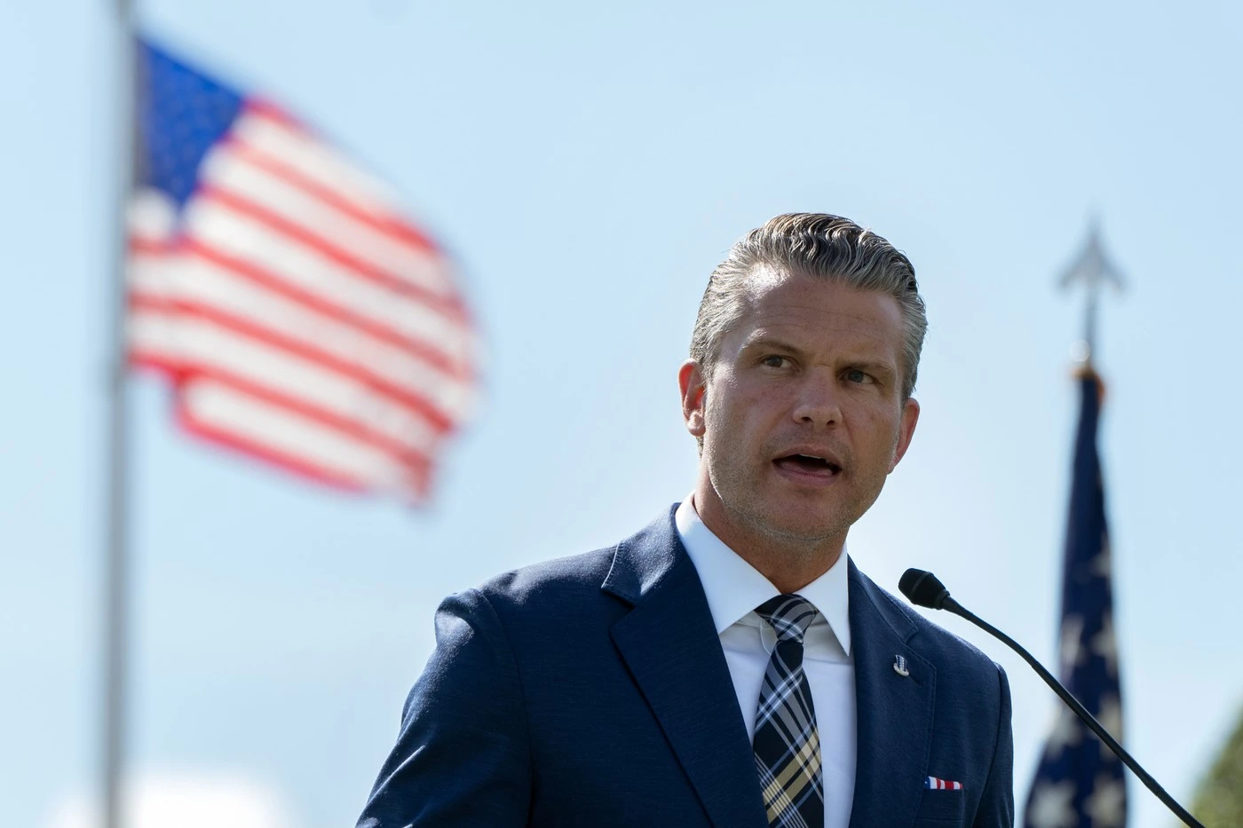 Pete Hegseth anunță reduceri de 20% în conducerea armatei SUA și un nou comandament pentru drone