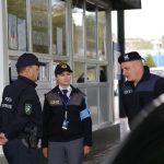 Alertă la granița Republicii Moldova cu Ucraina: un proiectil a lovit un autobuz. Un polițist de frontieră a fost rănit